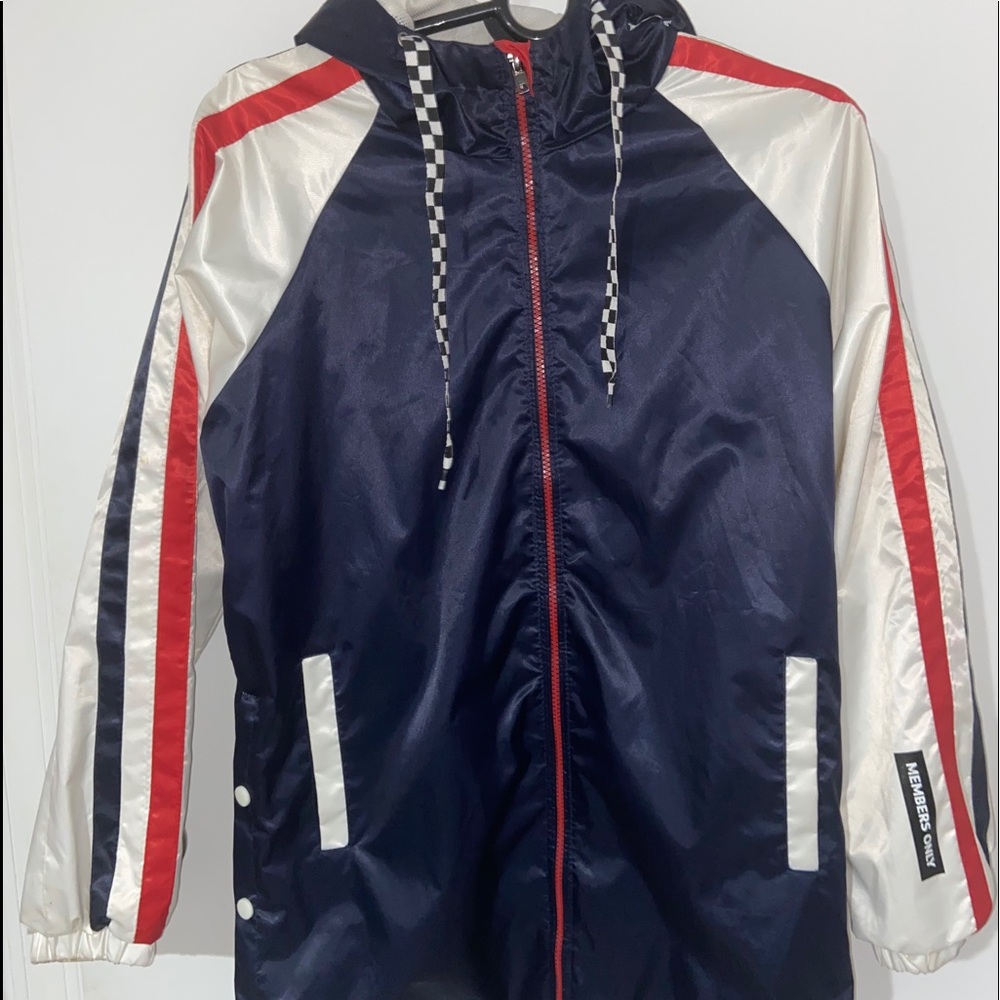 Jackets - Picture 2 of 4